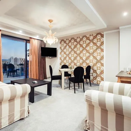 Opu Boutique 3*